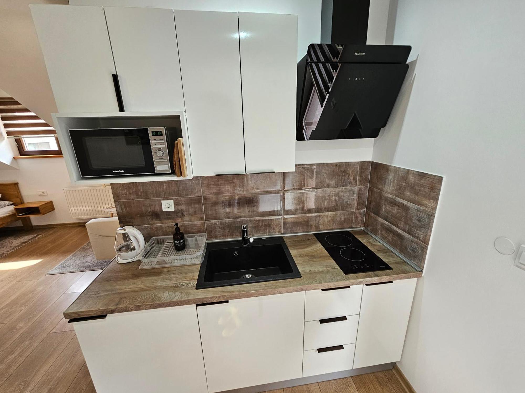 Apartments Woodnotes Licko Petrovo Selo Экстерьер фото